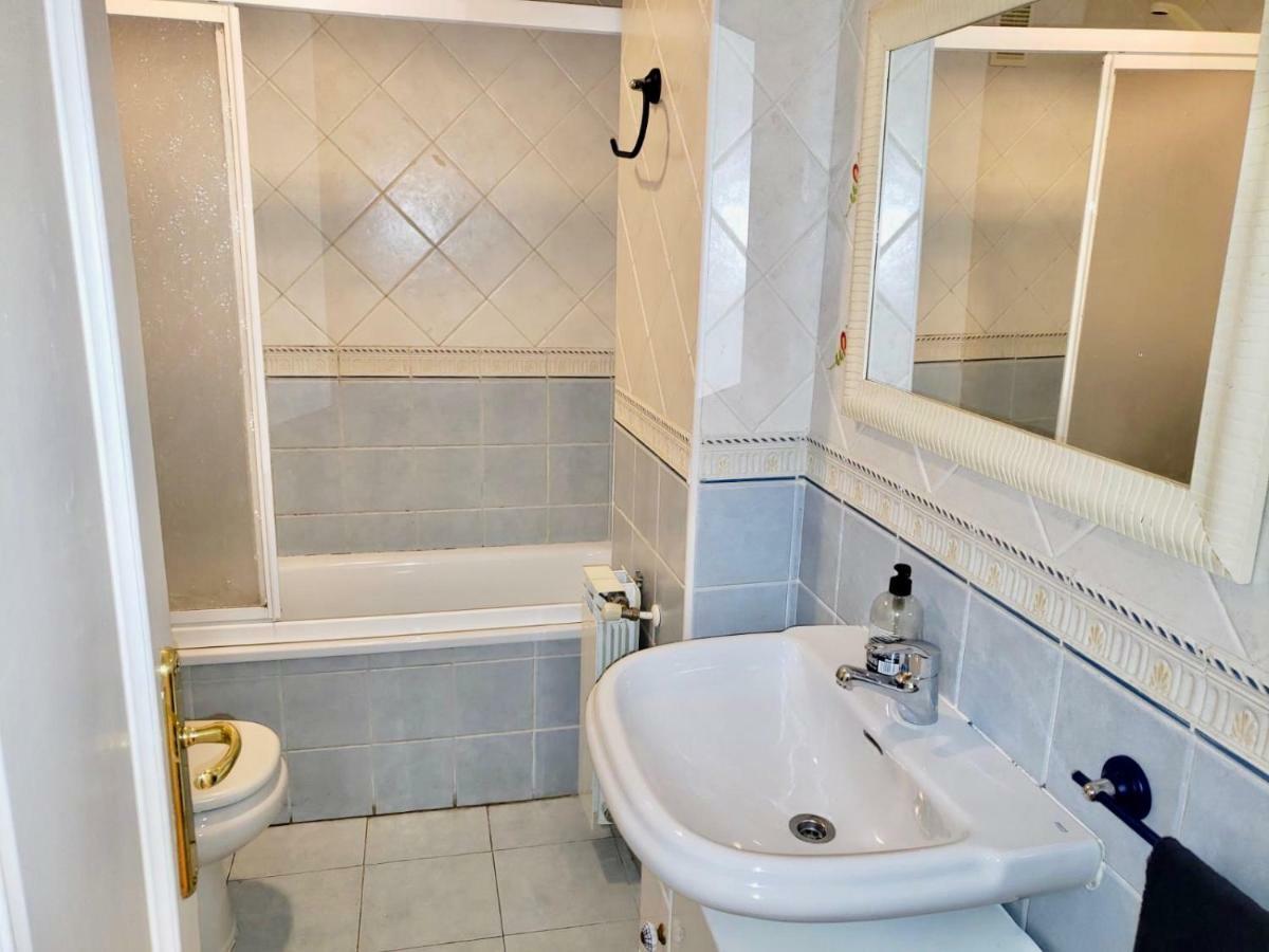 Roxy 1 Apartment Ávila Ngoại thất bức ảnh