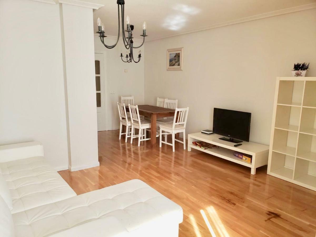 Roxy 1 Apartment Ávila Ngoại thất bức ảnh